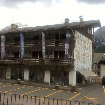 Appartamenti Bernard Sas Canazei Esterno foto